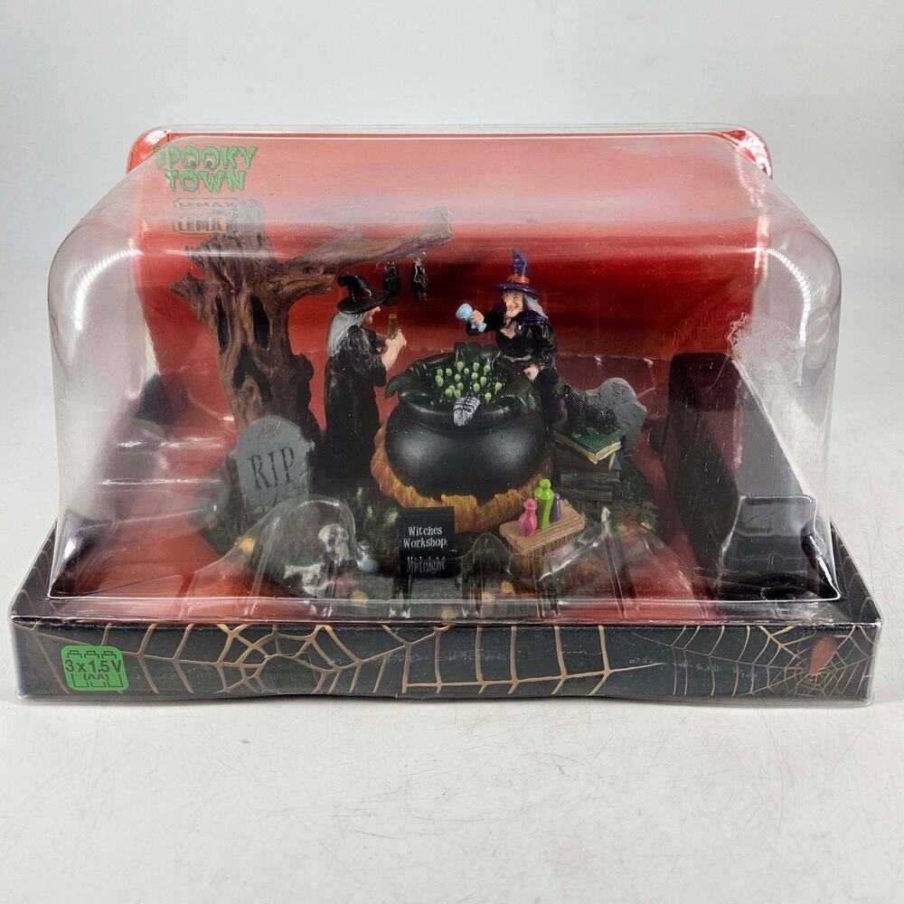 Rare Lemax Spooky Town Witches Workshop Lit Cauldron Potion Halloween New